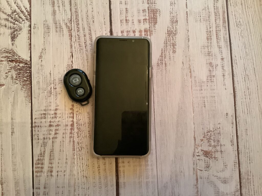 How to Take Good Photos While Traveling Alone